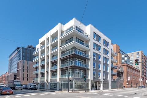 236 S Racine Ave #204, Chicago, IL 60607