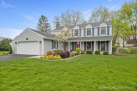 188 Hamilton Ln, Wheaton, IL 60189