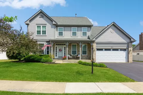 856 Longmeadow Dr, Carol Stream, IL 60188
