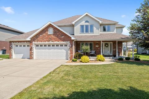 715 Hickory St, Peotone, IL 60468