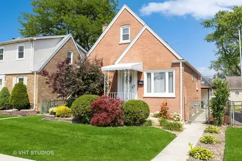 5249 S Nashville Ave, Chicago, IL 60638
