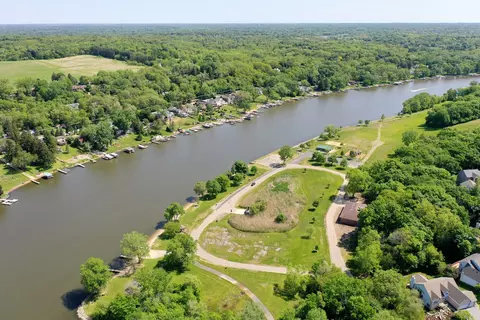 403 Highview Dr, Fox River Grove, IL 60021 photo 14