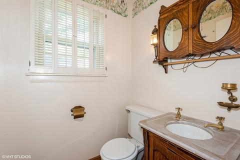 225 E Hawthorne Blvd, Wheaton, IL 60187 photo 8