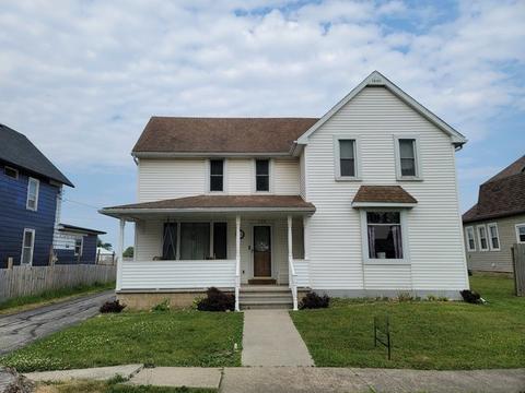309 Holcomb Ave, Milledgeville, IL 61051