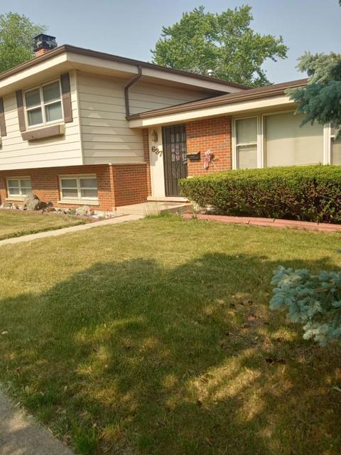637 Mary Jane Ln, Wood Dale, IL 60191