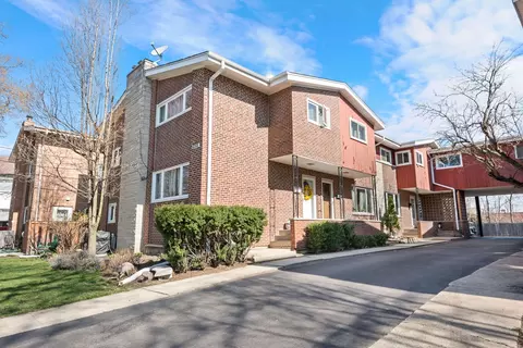 255 S Vine Ave #C, Park Ridge, IL 60068