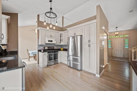 24027 W Winners Circle Ct, Plainfield, IL 60585 photo 9