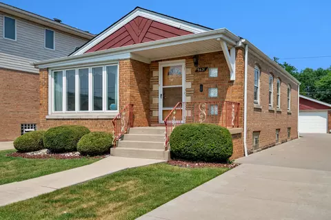 5631 S Mayfield Ave, Chicago, IL 60638