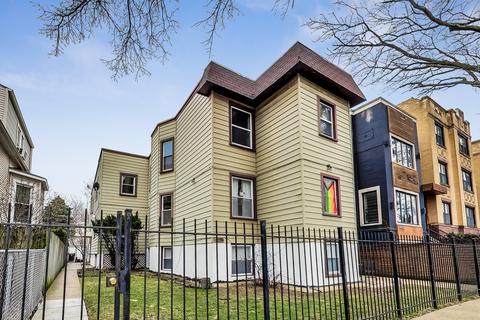 4218 N Whipple St #2W, Chicago, IL 60618