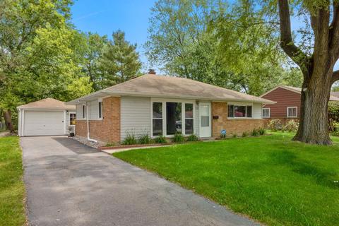 312 Blackhawk Dr, Park Forest, IL 60466