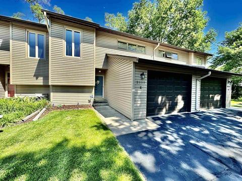 2111 Croydon Ave #E, Loves Park, IL 61111