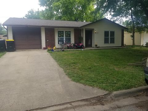 1316 Dalton Dr, Normal, IL 61761 photo 2