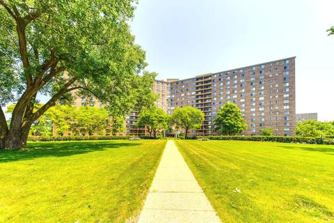 7141 N Kedzie Ave #410, Chicago, IL 60645