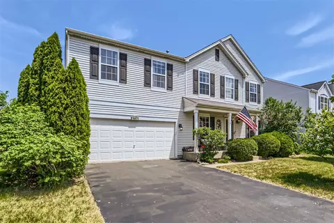 842 Seneca Trl, Round Lake Heights, IL 60073