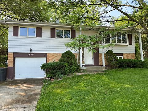 2 S335 Hampton Ct, Lombard, IL 60148