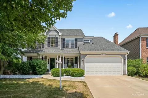 39 W250 E Mallory Dr, Geneva, IL 60134