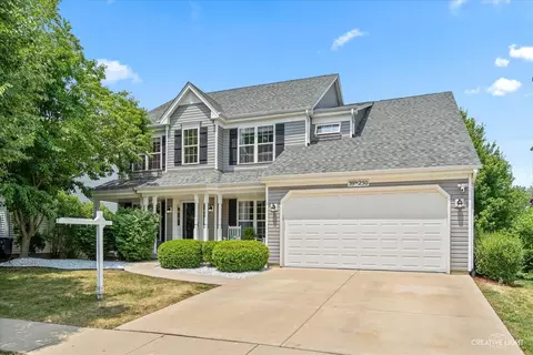 39 W250 E Mallory Dr, Geneva, IL 60134 photo 3