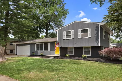 1906 Winchester Dr, Champaign, IL 61821