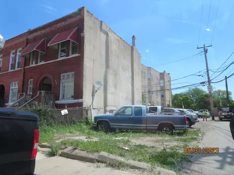 3847 S Calumet Ave, Chicago, IL 60653