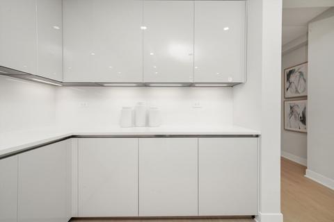 233 E Walton Pl #4, Chicago, IL 60611 photo 12