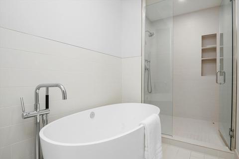 233 E Walton Pl #4, Chicago, IL 60611 photo 46