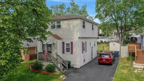 9324 S 81st Ave, Hickory Hills, IL 60457