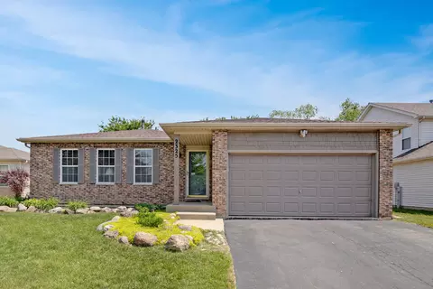 2325 Lotus Dr, Round Lake Heights, IL 60073