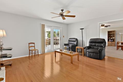 305 Partridge Ct, Algonquin, IL 60102 photo 2