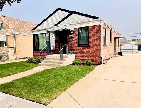 5825 S Nottingham Ave, Chicago, IL 60638