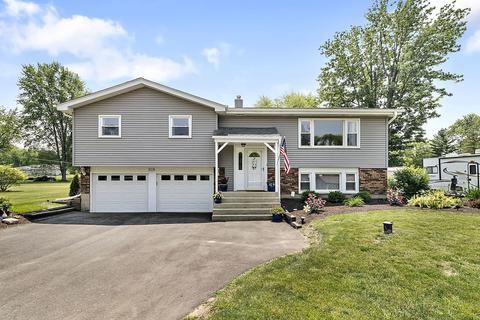 818 Somerset St, New Lenox, IL 60451