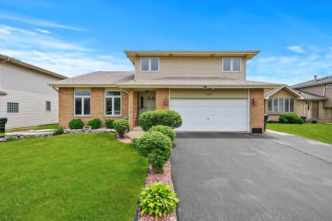 18007 Poplar Ln, Country Club Hills, IL 60478