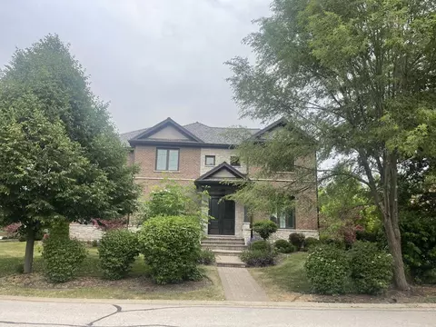 7261 Providence Ct, Long Grove, IL 60060