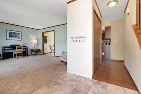 2008 Single Tree Ln, Bloomington, IL 61704 photo 2