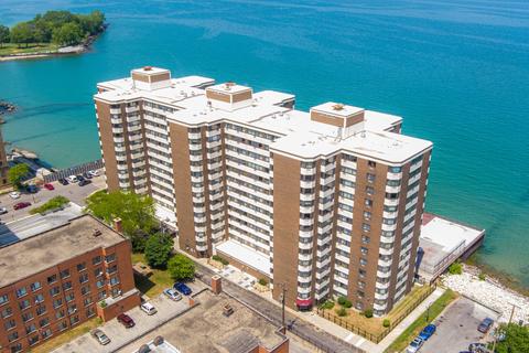 7337 S South Shore Dr #502, Chicago, IL 60649