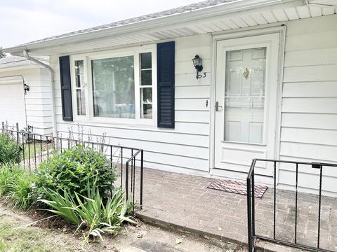 103 Shady Ln, Dixon, IL 61021 photo 2