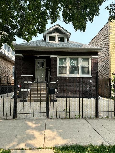 5651 S Spaulding Ave, Chicago, IL 60629