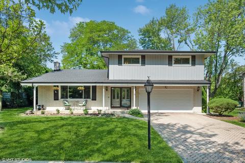 1306 High Point Ln, Northbrook, IL 60062