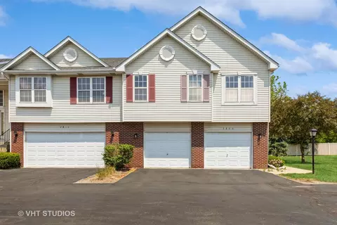 3800 Westminster Ave, Country Club Hills, IL 60478