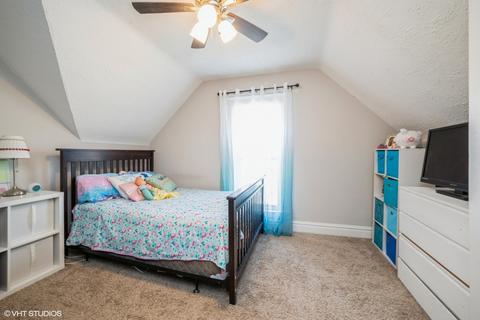 684 Forest Ave, Elgin, IL 60120 photo 7