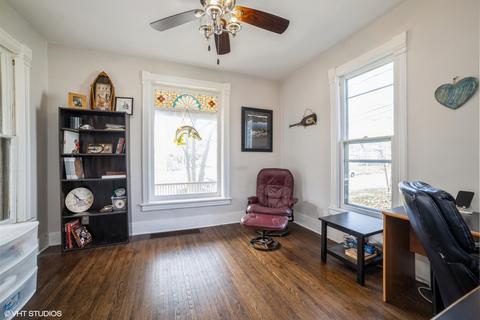 684 Forest Ave, Elgin, IL 60120 photo 5