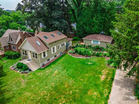 166 Wildwood Rd, Algonquin, IL 60102 photo 2