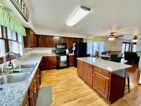 2255 Lowry St, Aurora, IL 60506 photo 7