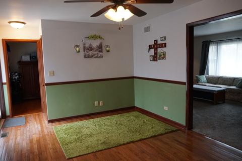 2255 Lowry St, Aurora, IL 60506 photo 12