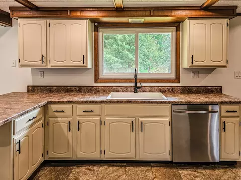 1622 Brandywine Ln, Dixon, IL 61021 photo 5
