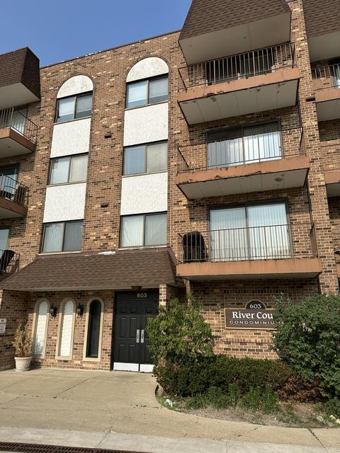 603 S River Rd #2D, Des Plaines, IL 60016