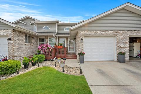 8023 W 82nd St, Justice, IL 60458