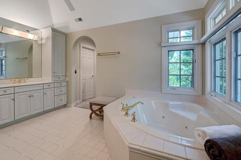 9301 Falling Waters Dr, Burr Ridge, IL 60527 photo 25