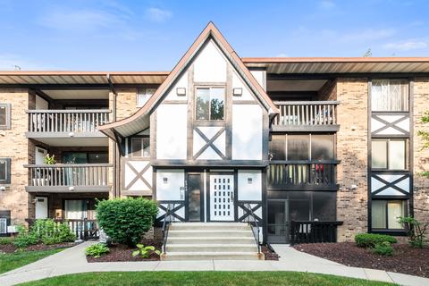 4945 Regal Ct #224, Crestwood, IL 60445