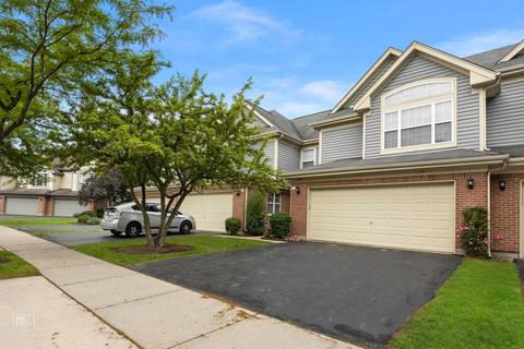 270 Manor Dr, Buffalo Grove, IL 60089
