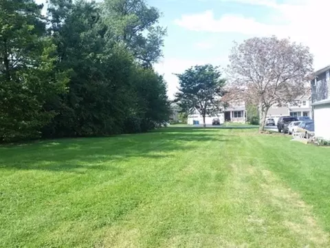 4507 Drendel Rd, Downers Grove, IL 60515